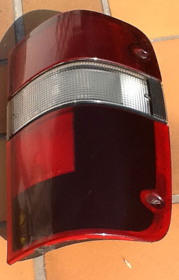monterey-lampa-front.jpg