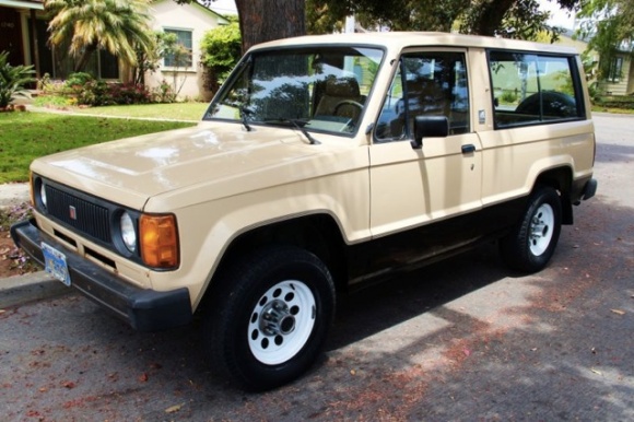 1985_Isuzu_Trooper_II_For_Sale_Side_0_resize.jpg