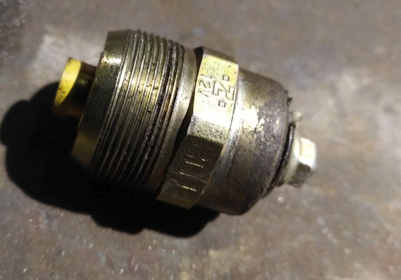 fuel valve.jpg